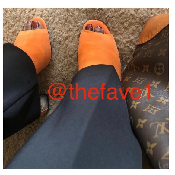 Hello PFF Like & Share this Post to be notified when I go Live! Come join me! - Picture 14 of 15